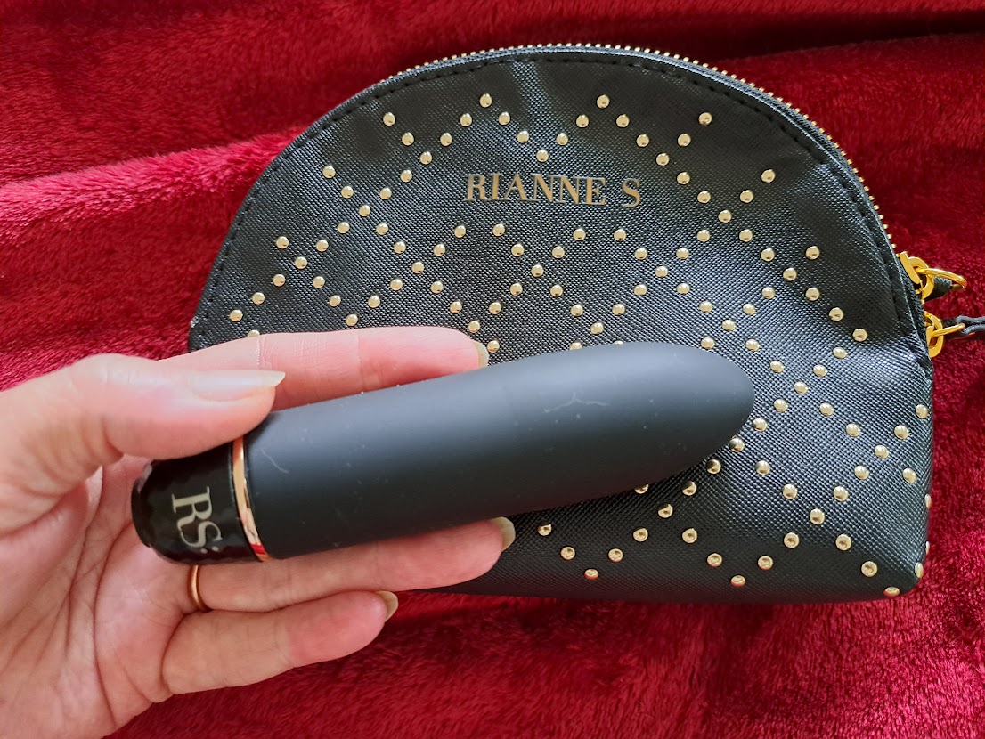 Rianne S Classique Stud Black Vibrator Review