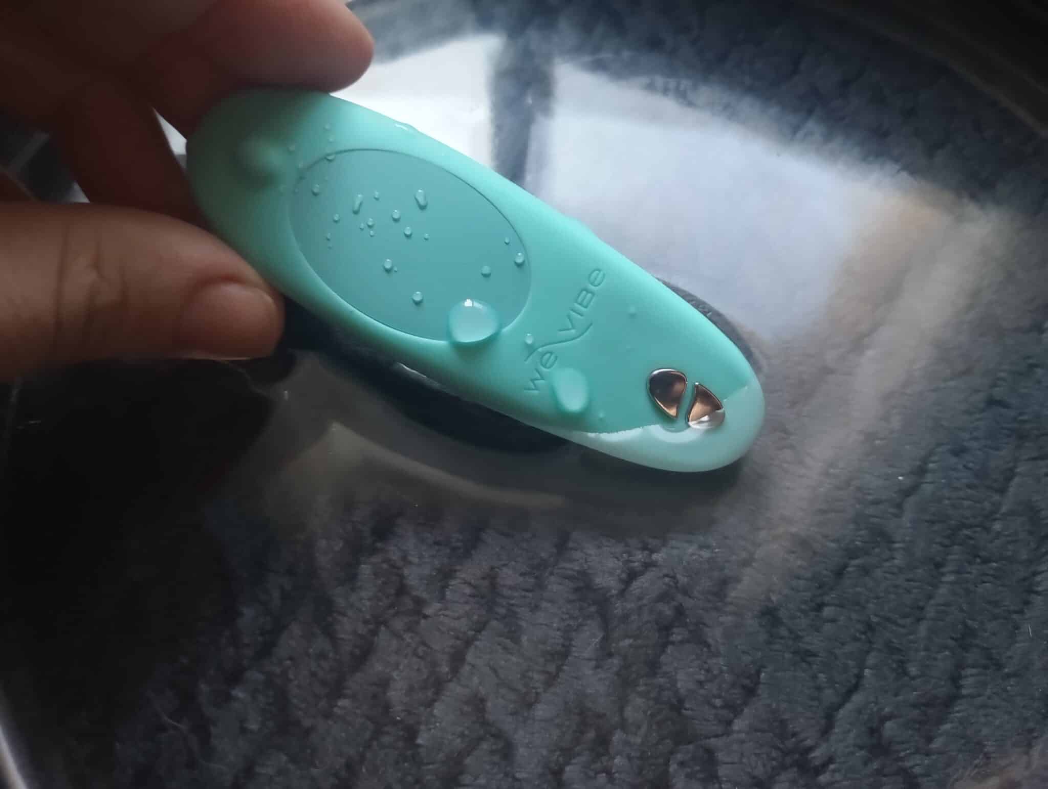 We-Vibe Moxie+ Panty Vibrator. Slide 9
