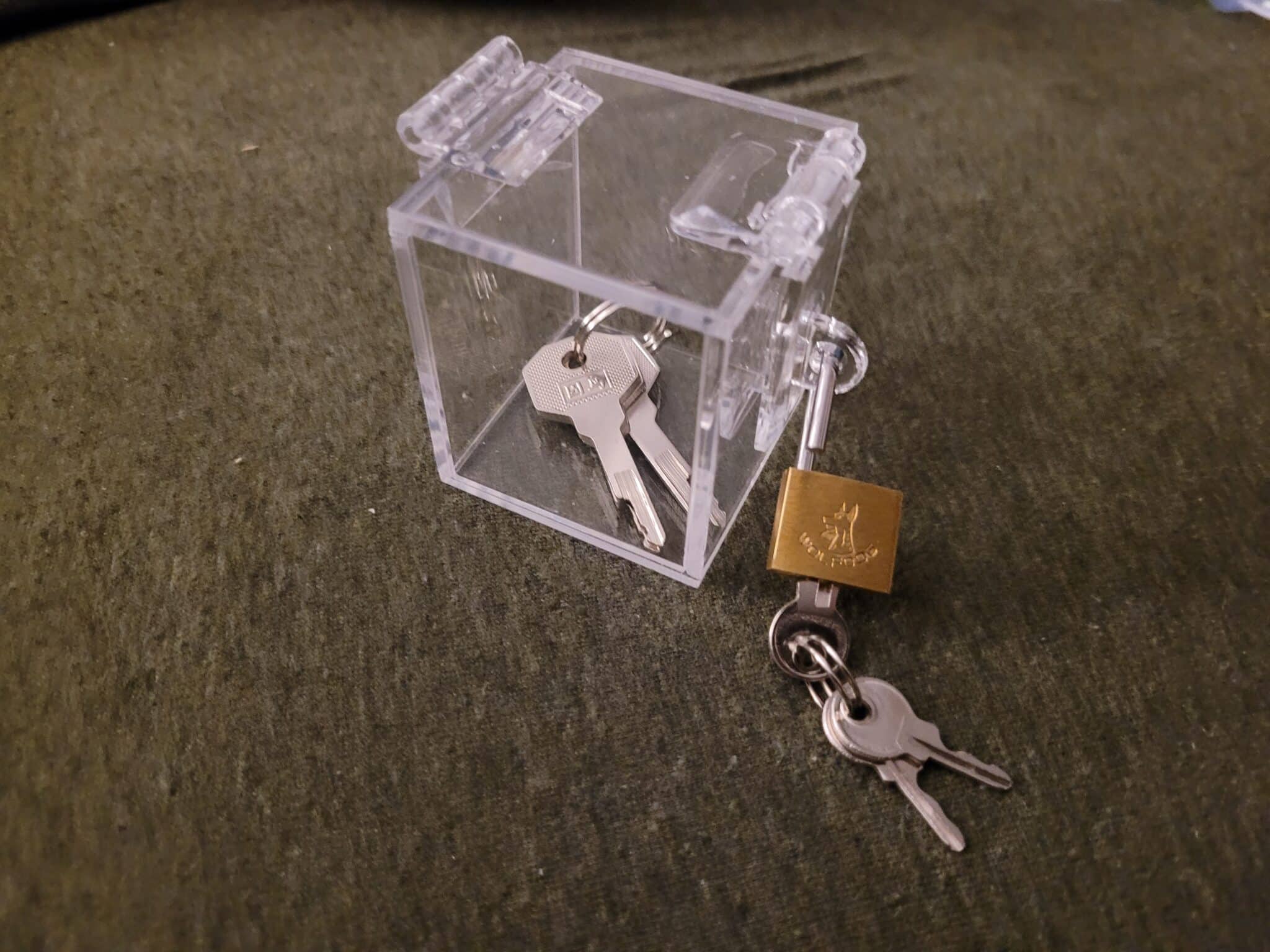 Oxy Chastity Beginners Set Performance